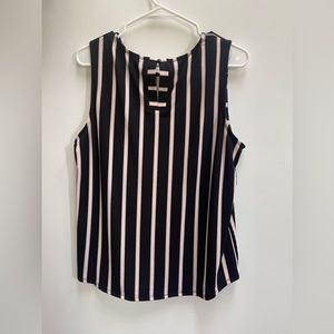 Adrianna Pappel, large short sleeve blouse, like new